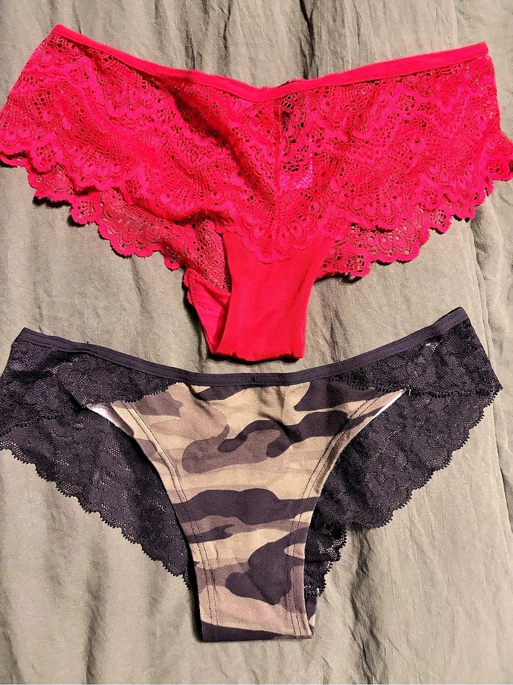 La Senza All Over Lace Cheeky Panty Set Red & Camo Small
